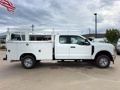 2027 Ford F-250SD XL Royal Service/Utility Bed