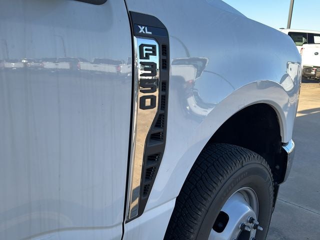 2025 Ford F-350SD XL DRW