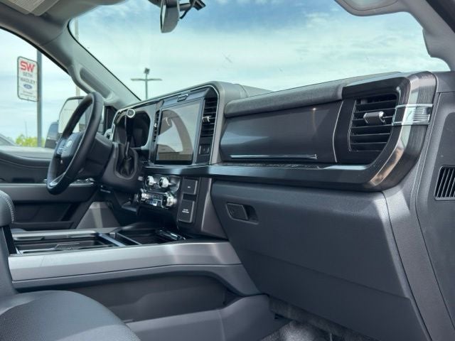 2026 Ford F-450SD Lariat DRW