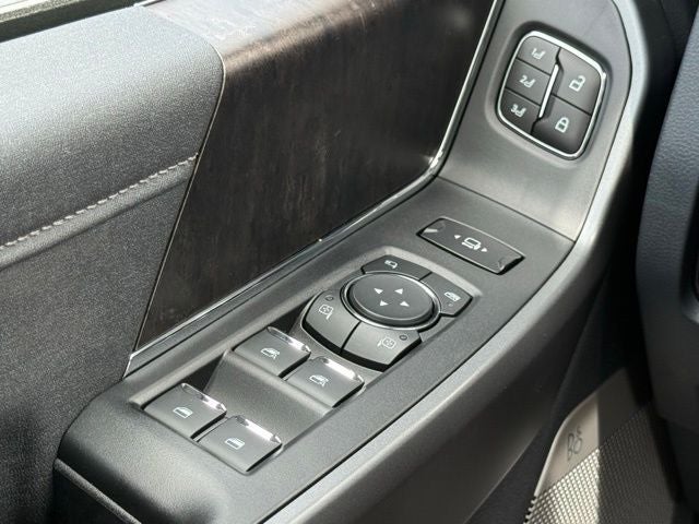2026 Ford F-450SD Lariat DRW