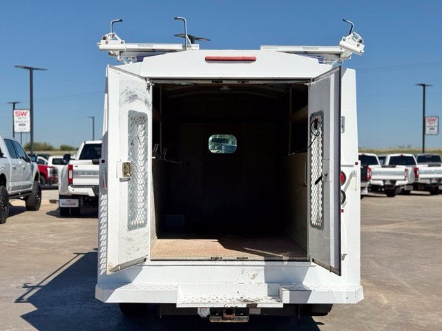 2011 Ford E-350SD Base Cutaway