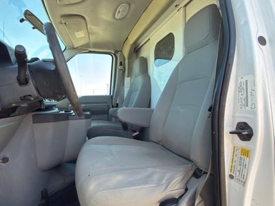 2011 Ford E-350SD Base Cutaway