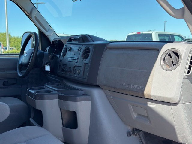 2011 Ford E-350SD Base Cutaway