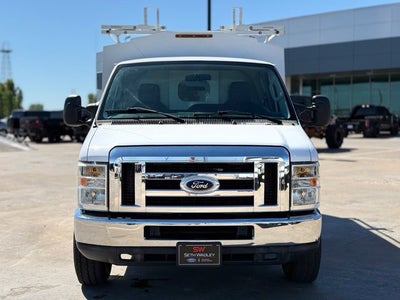 2011 Ford E-350SD Base Cutaway