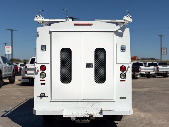 2011 Ford E-350SD Base Cutaway