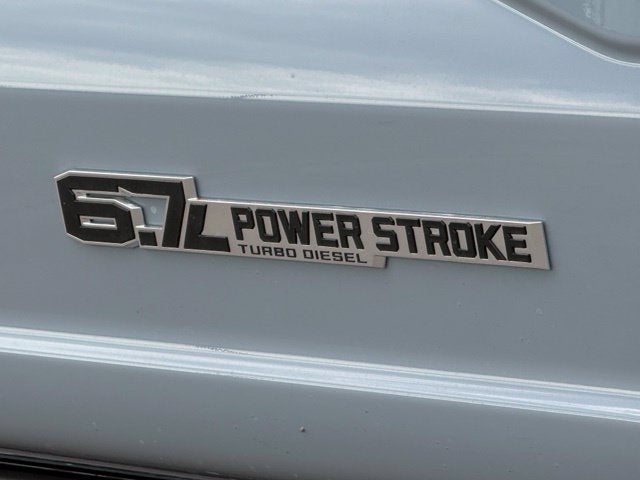 2027 Ford F-550SD Platinum DRW