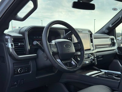 2027 Ford F-550SD Platinum DRW