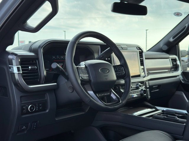 2027 Ford F-550SD Platinum DRW