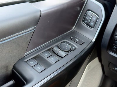 2027 Ford F-550SD Platinum DRW