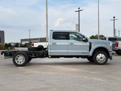 2027 Ford F-550SD Platinum DRW