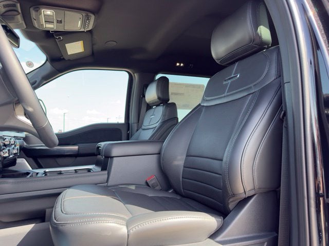 2027 Ford F-550SD Platinum DRW