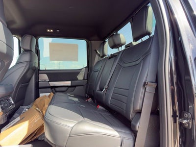 2027 Ford F-550SD Platinum DRW