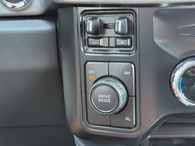 2027 Ford F-550SD Platinum DRW