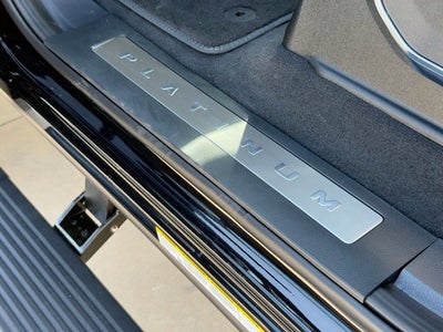 2027 Ford F-550SD Platinum DRW