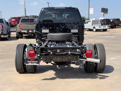 2027 Ford F-550SD Platinum DRW
