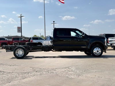 2027 Ford F-550SD Platinum DRW