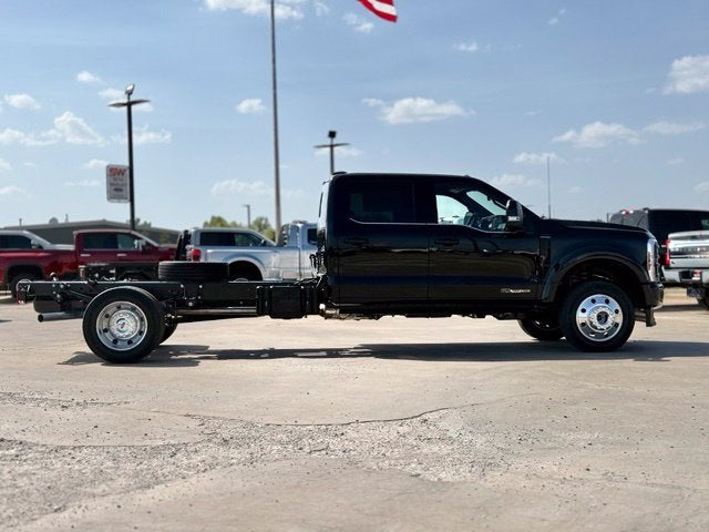 2027 Ford F-550SD Platinum DRW