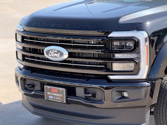 2027 Ford F-550SD Platinum DRW