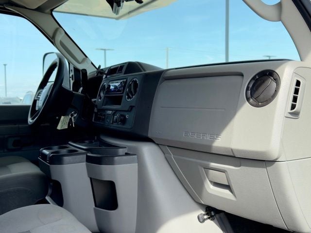 2023 Ford E-350SD Sunseeker RV