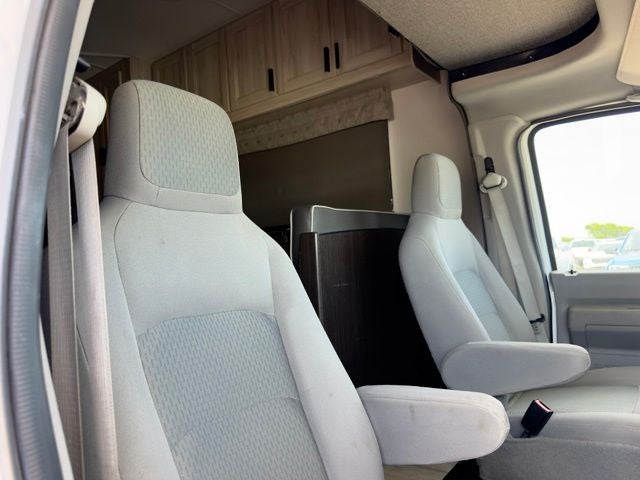 2023 Ford E-350SD Sunseeker RV