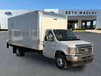 2026 Ford E-450SD Base 16' Box Van