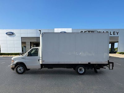 2026 Ford E-450SD Base 16' Box Van