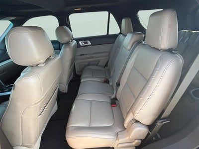 2015 Ford Explorer XLT 4WD | 7 Passenger