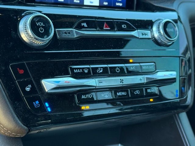 2022 Ford Explorer King Ranch 4WD | 7 Passenger