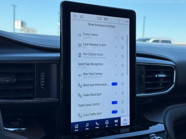 2022 Ford Explorer King Ranch 4WD | 7 Passenger