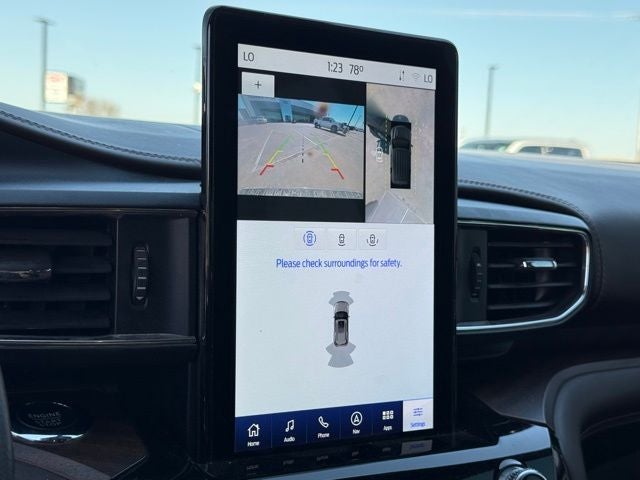 2022 Ford Explorer King Ranch 4WD | 7 Passenger