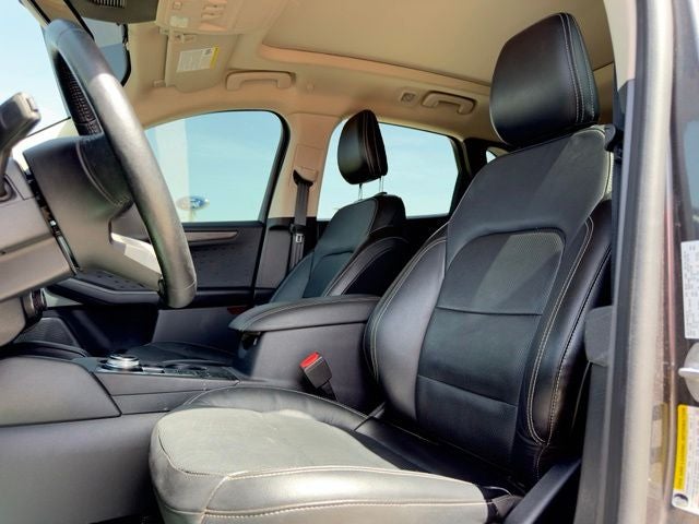 2020 Ford Escape Hybrid Titanium