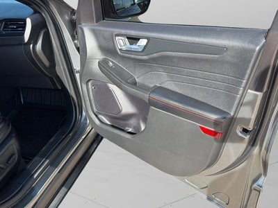 2023 Ford Escape Hybrid ST-Line Select AWD | Technology Pkg