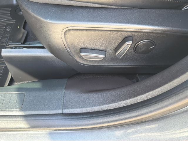 2023 Ford Escape Hybrid ST-Line Select AWD | Technology Pkg