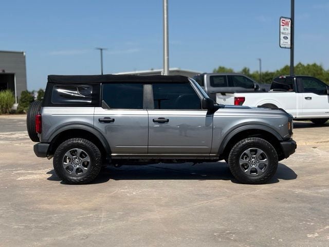 2021 Ford Bronco Base