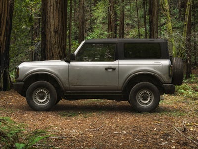 2023 Ford Bronco Outer Banks High Package-SASQUATCH PACKAGE
