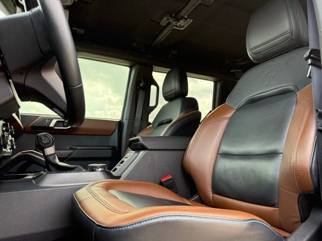 2024 Ford Bronco Outer Banks Custom Vintage Edition