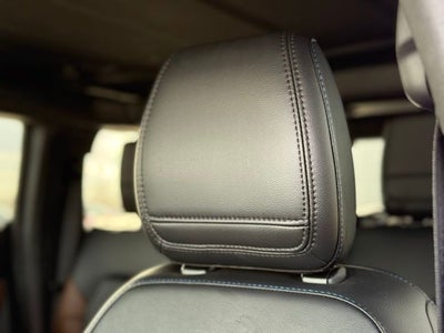 2024 Ford Bronco Outer Banks Custom Vintage Edition