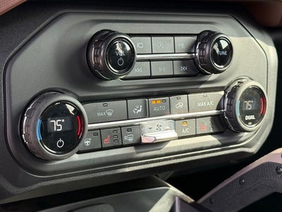 2024 Ford Bronco Outer Banks Custom Vintage Edition