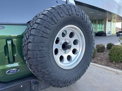 2024 Ford Bronco Outer Banks Custom Vintage Edition