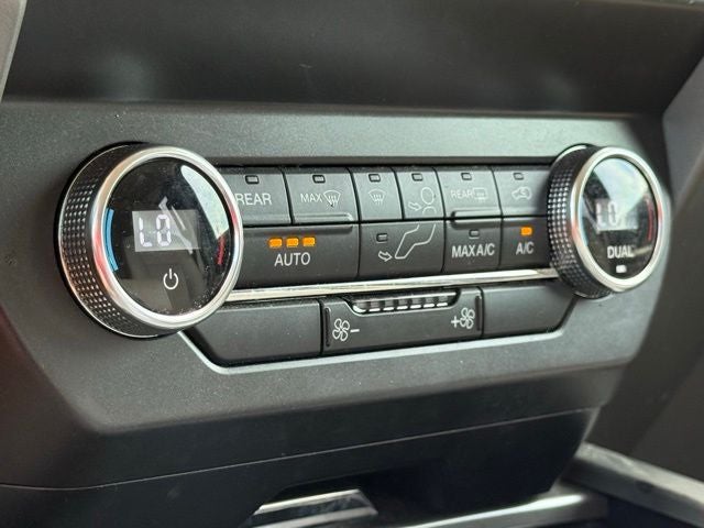 2020 Ford Expedition XLT BENCH SEAT