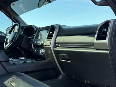 2018 Ford Expedition XLT 4WD | 8 Passenger