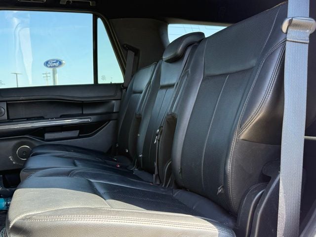 2018 Ford Expedition XLT 4WD | 8 Passenger