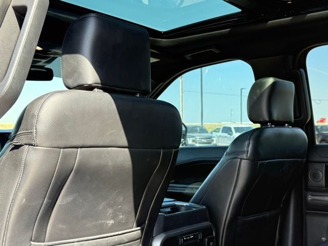 2018 Ford Expedition XLT 4WD | 8 Passenger