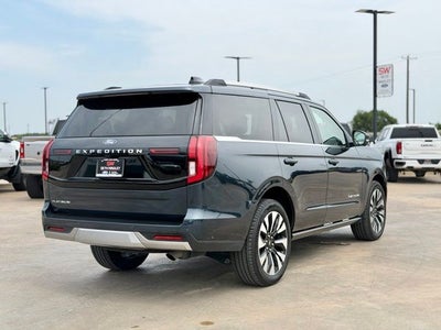 2025 Ford Expedition Platinum