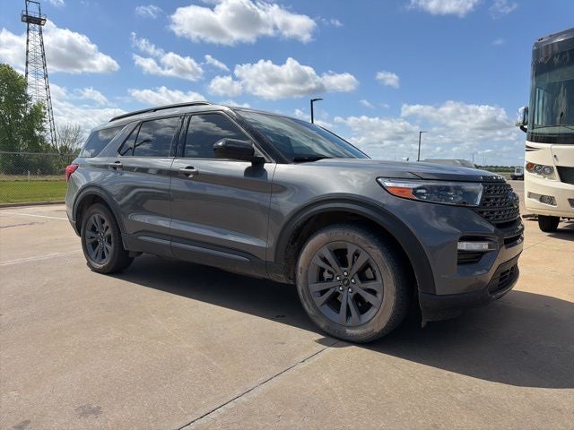 2023 Ford Explorer XLT 1-Owner Clean Carfax | Blue Certified | Super Clea