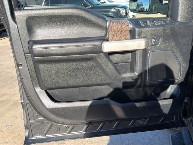 2019 Ford F-250SD Lariat FX4 | 6.7L Pwr Stroke