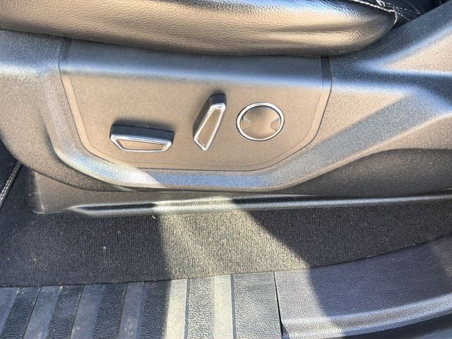 2019 Ford F-250SD Lariat FX4 | 6.7L Pwr Stroke