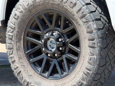 2022 Ford F-250SD Lariat Black Appearance Pkg