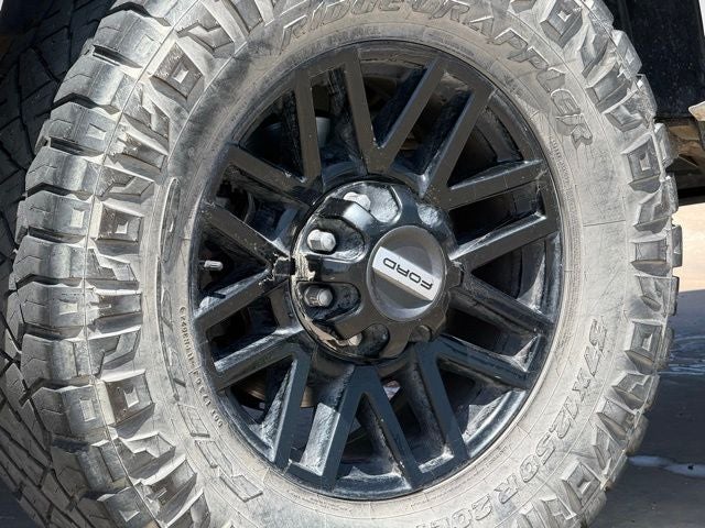 2022 Ford F-250SD Lariat Black Appearance Pkg