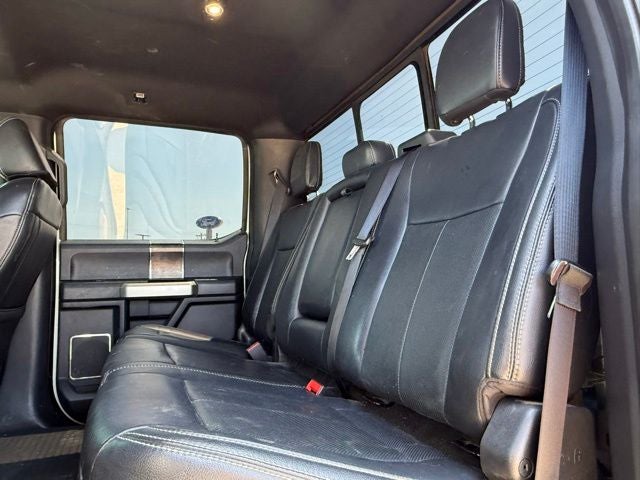2022 Ford F-250SD Lariat Black Appearance Pkg